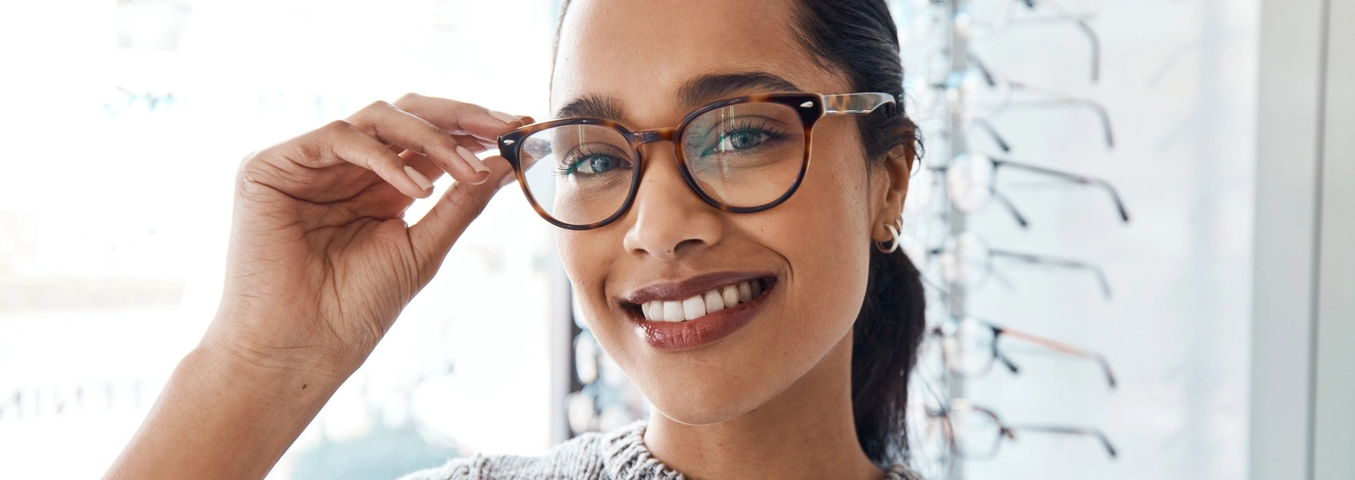 comment-savoir-si-vos-lunettes-fatiguent-vos-yeux-signes-d-alerte-simples-a-reperer